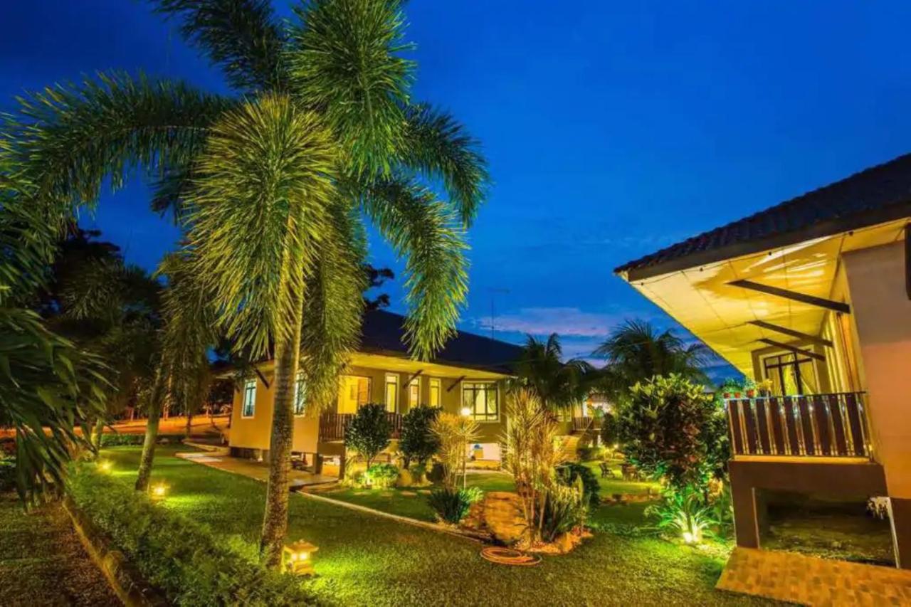 Capital O 90088 Mbp Leisure Resort Batu Pahat Exterior photo